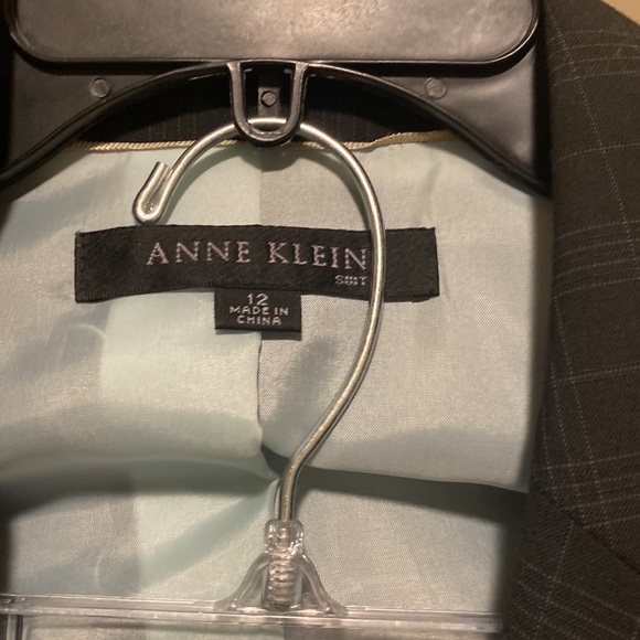 Anne Klein Skirt Suit Size 12 - Picture 14 of 14